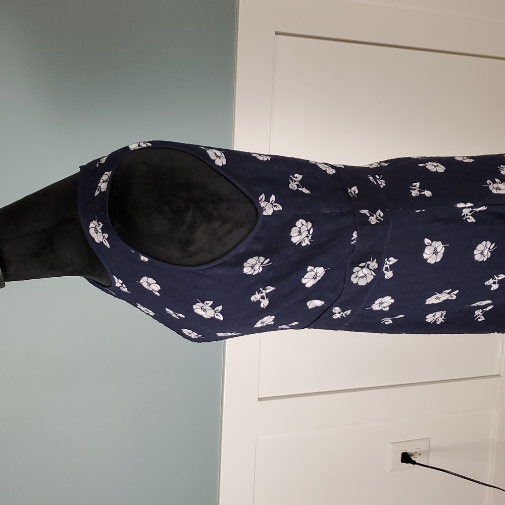 Ann Taylor Navy Blue Floral Swiss Dot Dress 4 Sleeveless - Picture 3 of 14